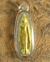 Amulette dorée du Bouddha debout magiedubouddha