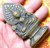 Plaque votive ancienne en bronze - Le Bouddha sous un arbre.
