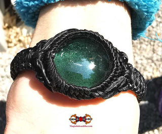 Bracelets protecteurs Thai avec gros cabochons en verre alchimique. La Magie du Bouddha.