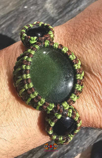 Bracelet sacré Thai avec 3 cabochons de verre alchimique. magiedubouddha