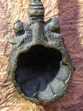 Cuillère d'offrandes en bronze - objet rituel Hindouiste.