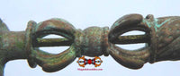 Petite dague rituelle Tibétaine Phurba en cuivre ancienne. La Magie du Bouddha.