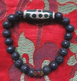 Bracelet Tibétain Dzi double Dorje et perles de lave.