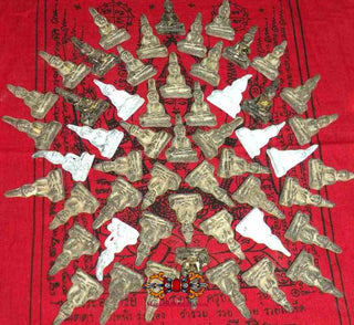 Phra Gribua - amulette Thai de santé pour eau bénie de guérison. La Magie du Bouddha.