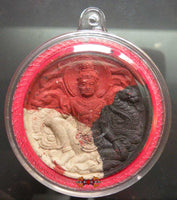 Grande amulette tricolore Jatukham Rammathep et Luang Phor Thuat.
