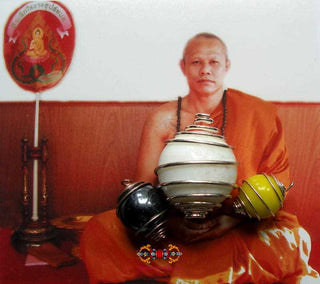 Amulettes thai billes sacrées Look Geow - Vénérable Phra Ajarn Sakorn. La Magie du Bouddha.
