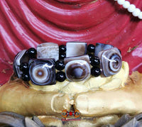 Bracelet en oeil magique du tibet.