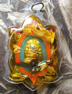 Médaille polychrome tortue Paya Taoreuam / Phra Sanghajai - Très Vénérable LP Liew. La Magie du Bouddha.