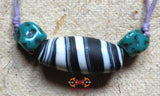 Collier Tibétain Nalo Dzi - avec perles façon turquoise ou corail.
