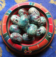 Perles Tibétaines en céramique couleur turquoise.