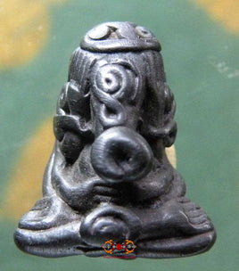 Amulette alchimique Phra Pidta / Phra Pikanet. La Magie du Bouddha.