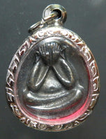 Amulette du Bouddha protecteur Phra Pidta - Wat Phu Manorom.