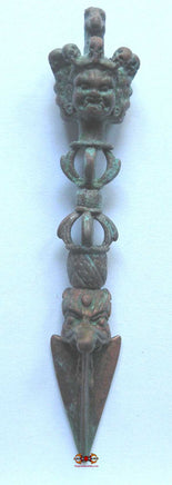 Petite dague rituelle Tibétaine Phurba en cuivre ancienne. La Magie du Bouddha.