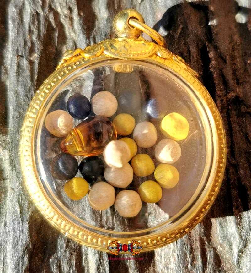Amulette Tibétaine pilules sacrées Rilbu de Kurukullé (dakini de la ma ...