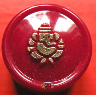 Poudre sacrée Sindoor - Ganesh ou Svastika. La Magie du Bouddha.