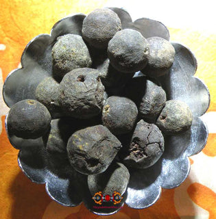 Graines sacrées de Shiva - Rudraksha brutes. La Magie du Bouddha.