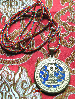 Amulette miroir magique du Bouddha de la médecine Sangye Menla - Amulette de santé. La Magie du Bouddha.