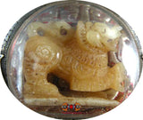 Amulette Singharaj ancienne en os avec reliquaire argent.