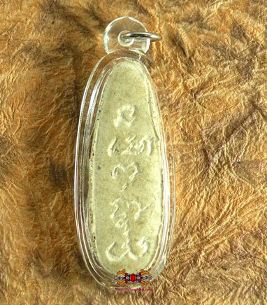 Amulette dorée du Bouddha debout magiedubouddha