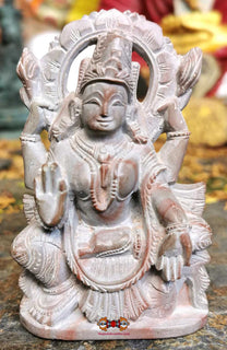 Statuette en pierre de Tara verte de style Néwari. La Magie du Bouddha.