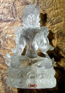 Statuette de Tara blanche en cristal de roche Tibétain (quartz). magiedubouddha