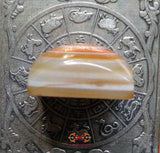 Oeil magique Tibétain en agate couleur saumon.