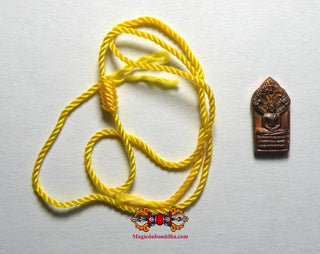 Bracelet bénit Saï Sin + amulette Phra Naphrok - Très Vénérable LP Sawai. La Magie du Bouddha.
